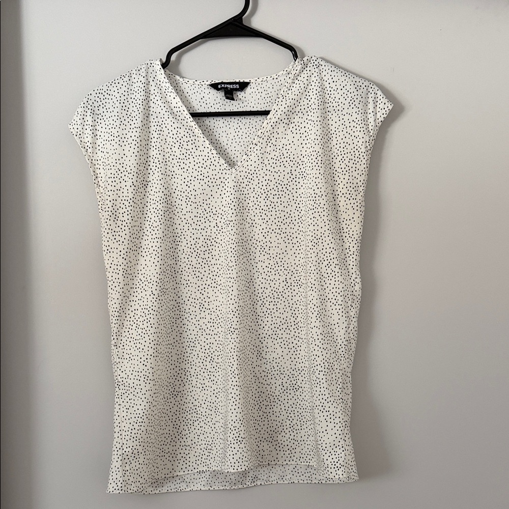 Express V-Neck White and Black Dotted Blouse